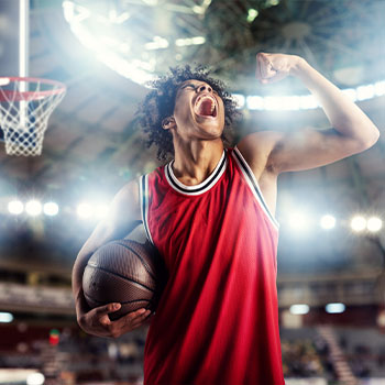 Basketball Gewinner mit Ball